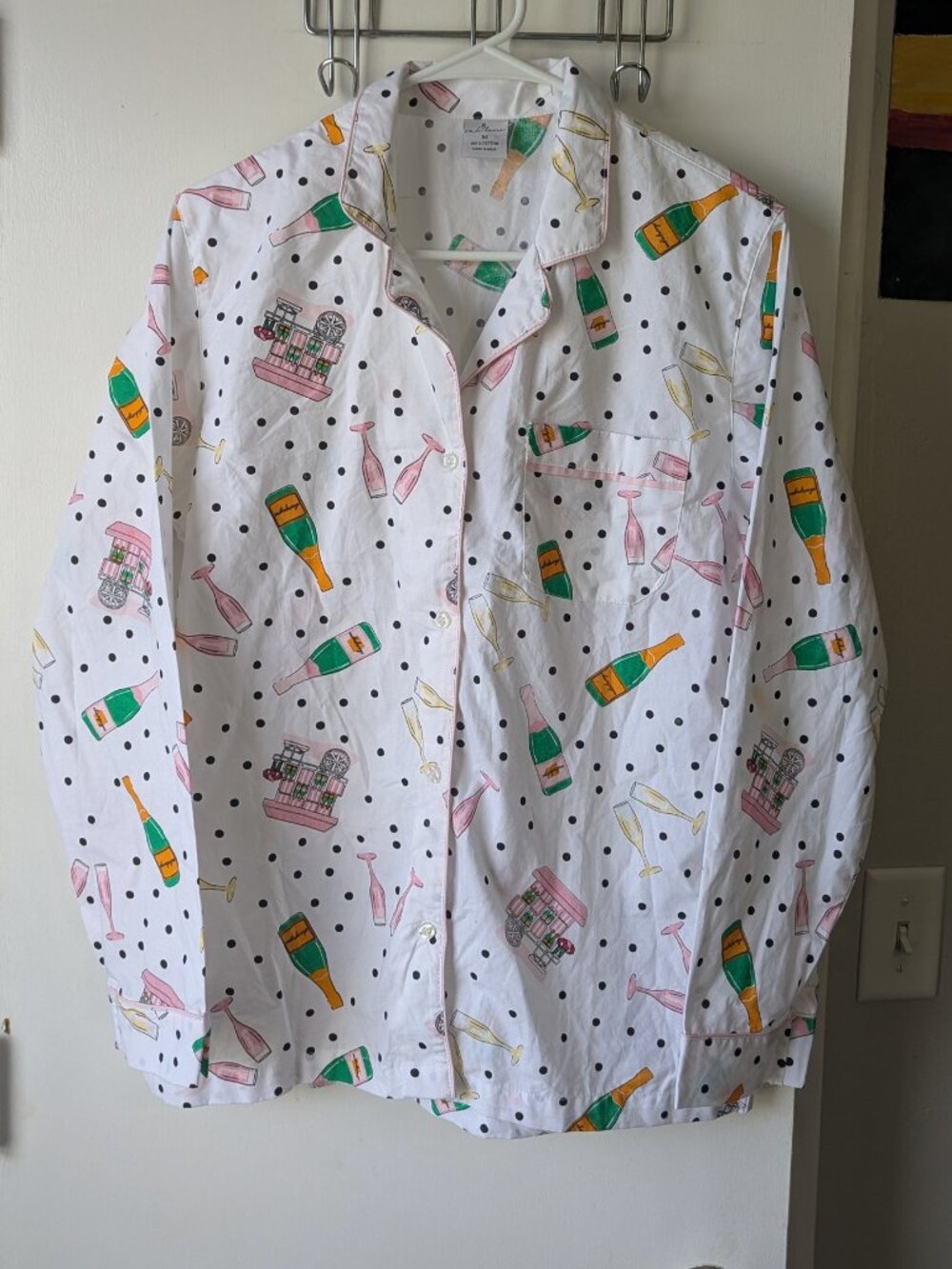 8 Oak Lane Champagne Bubbly Pajamas Top Size Medium